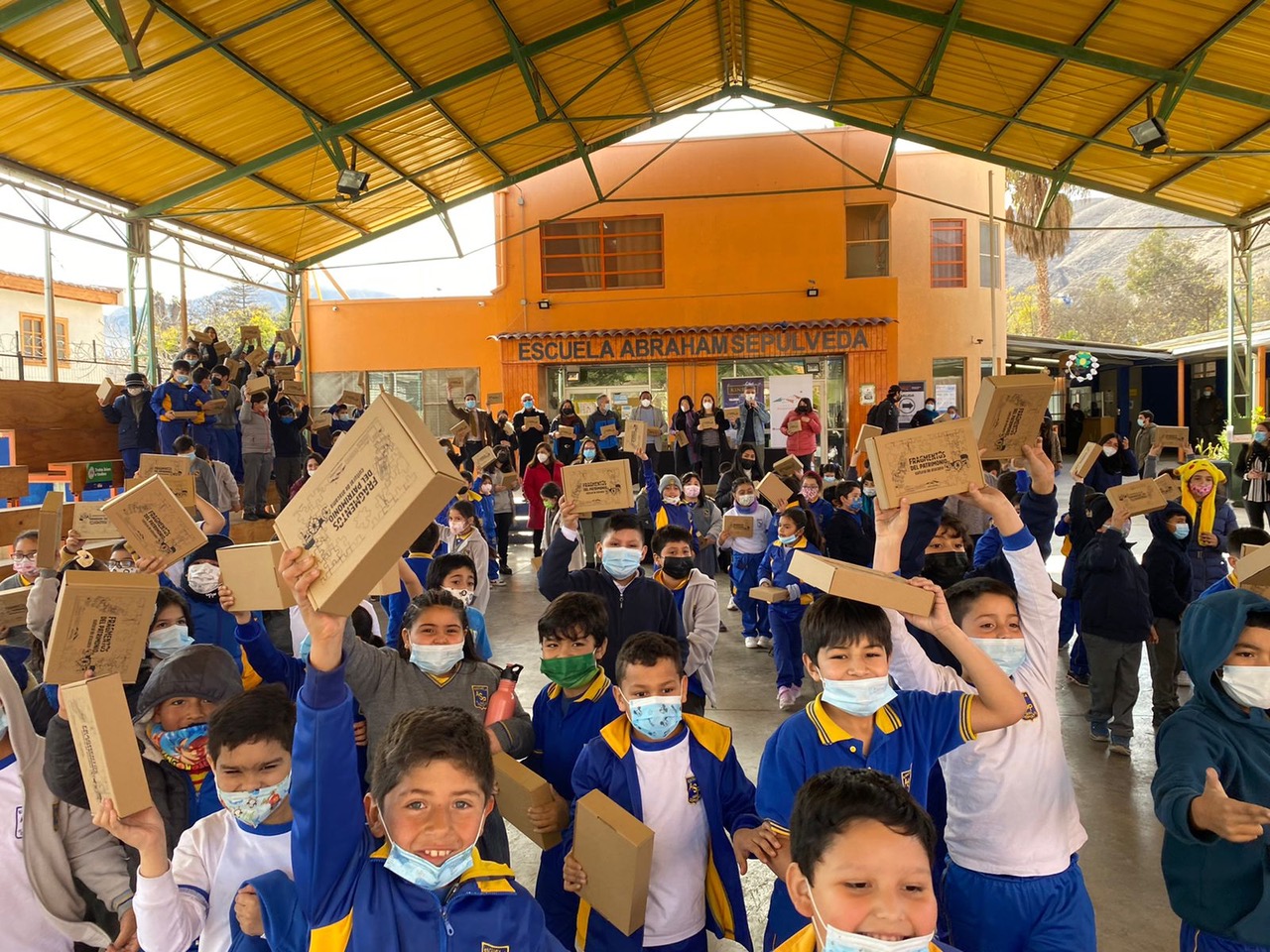 Entregan puzzles patrimoniales en escuelas públicas de Atacama