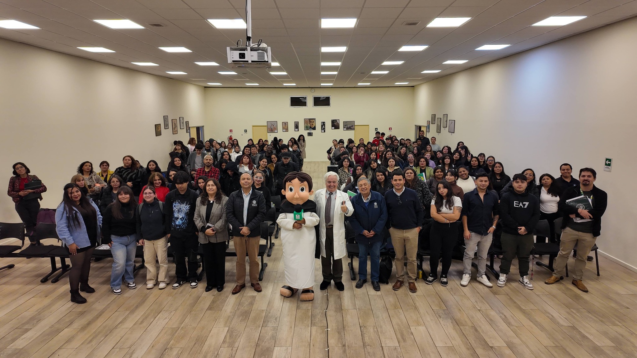 Santo Tomás Copiapó lanza su Tema Sello 2026 destacando los valores de la fraternidad y la solidaridad inspiradas en la médico chilena Eloísa Díaz