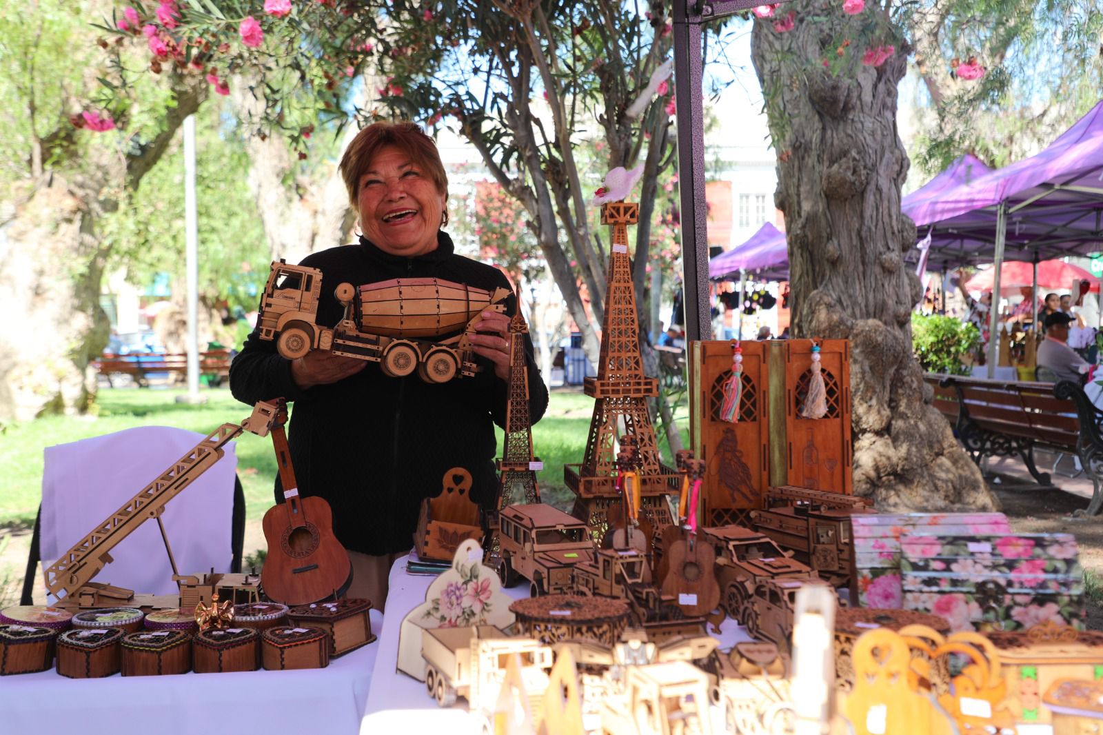 Promueven el comercio local con ferias temáticas por el Día de la Madre